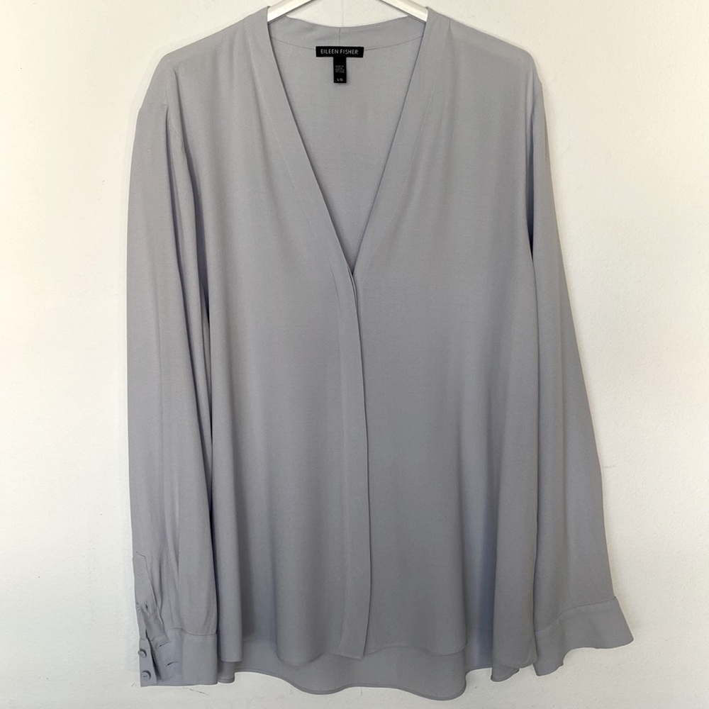 Eileen Fisher 100% Silk Crepe Georgette Blouse Light Gray